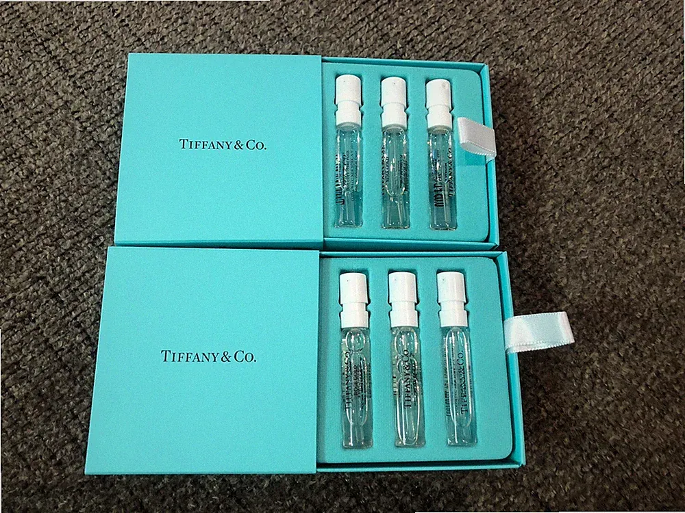 2 Pk Tiffany & Co Assorted Eau De/Rose Gold/Intense Perfume Sprays 1.5 ml 3 Ct