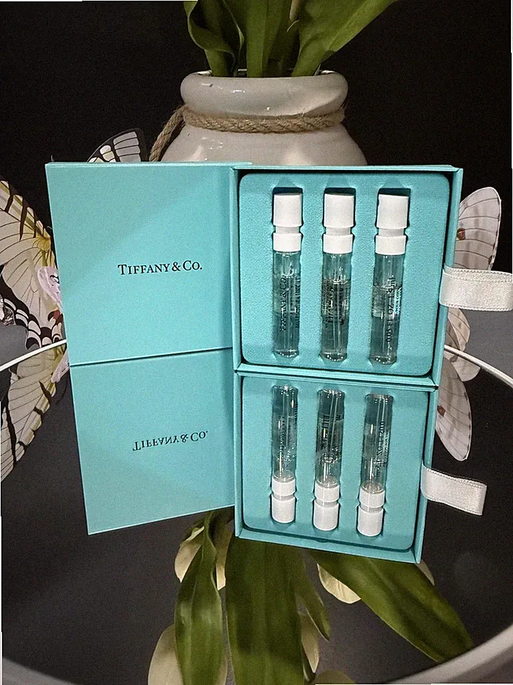 TIFFANY & Co. - Discovery Perfume Set for Women - EDP - .04 fl oz Each - NIB!