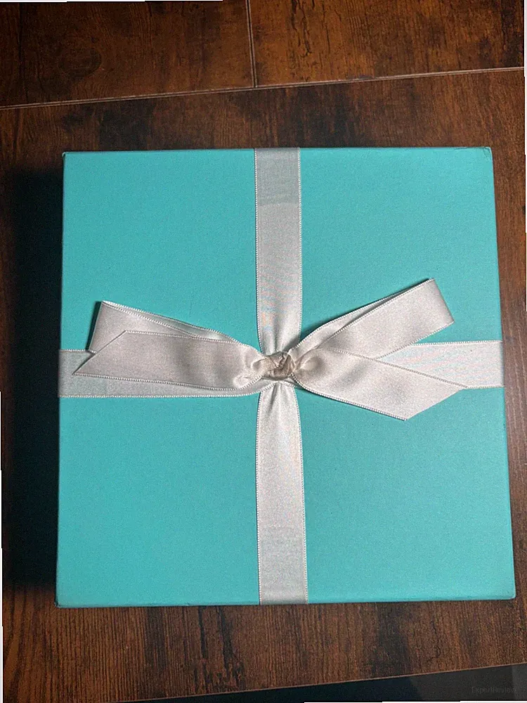 Tiffany & Co. Eau de Parfum Set: Includes Perfume Spray,Body Lotion,Travel spray